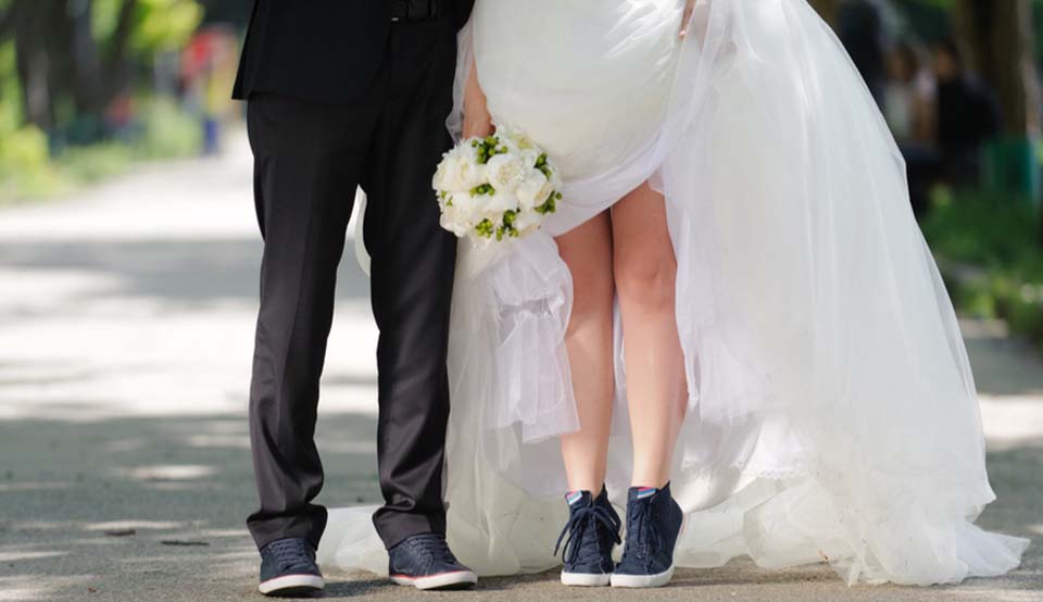 angst Bezighouden zij is Sneakers en gympen voor de bruid - Trouwen-bruiloft